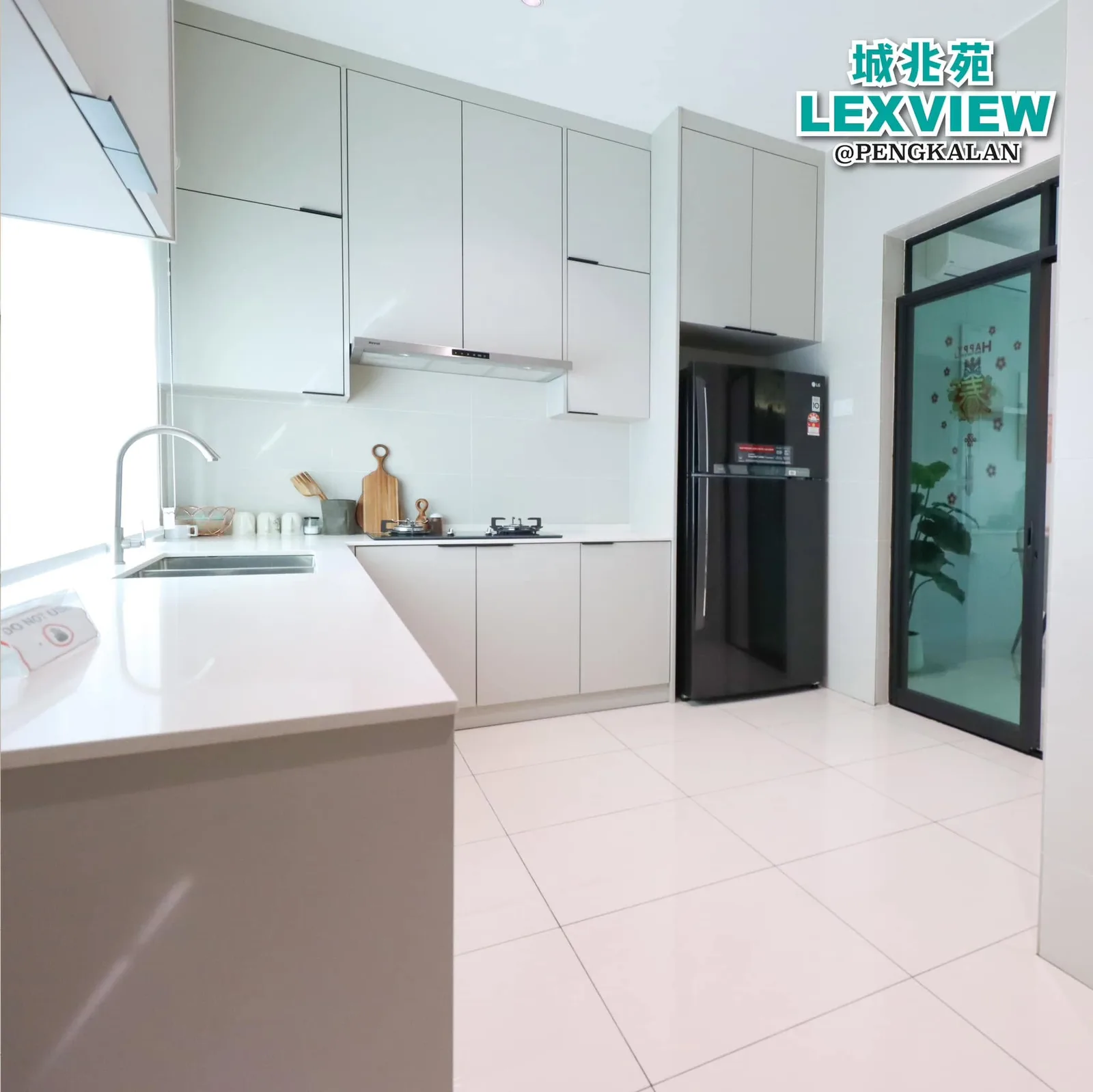 Lexview kitchen with built-in cabinetry, Pengkalan Ipoh